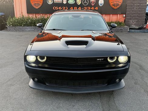 Used 2016 Dodge Challenger SRT RWD image 3