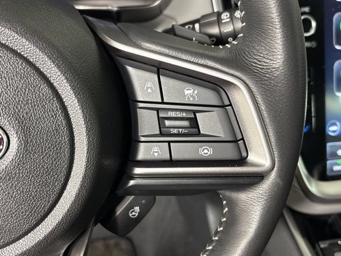 Used 2025 Subaru Outback Limited AWD/4WD image 19
