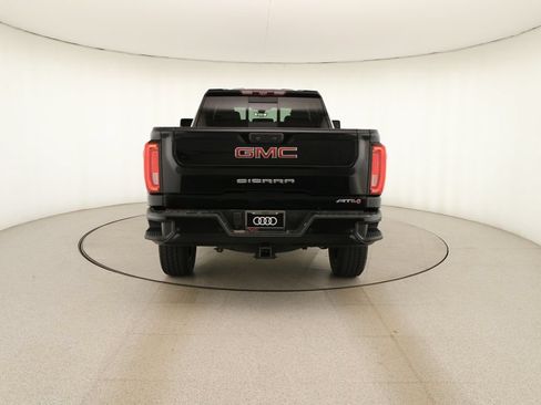 Used 2022 GMC Sierra 2500 AT4 w/ AT4 Premium Plus Package AWD/4WD image 5