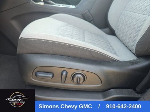 Used 2023 Chevrolet Equinox LS AWD/4WD image 15