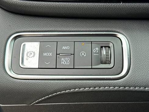 New 2026 Buick Enclave Avenir AWD/4WD image 33