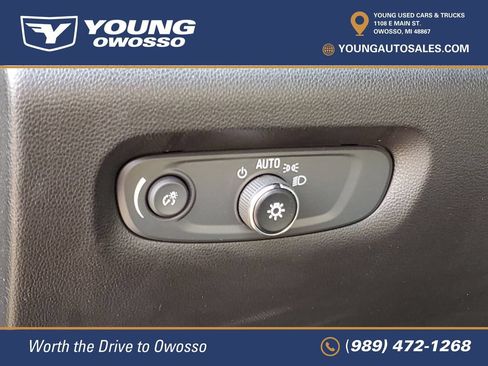 Used 2023 Chevrolet Traverse LT FWD image 10