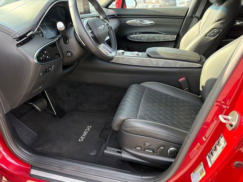 Used 2024 Genesis GV70 3.5T Sport w/ Sport Advanced Package image 9