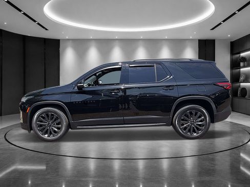Certified 2023 Chevrolet Traverse RS w/ LPO, Floor Liner Package AWD/4WD image 5