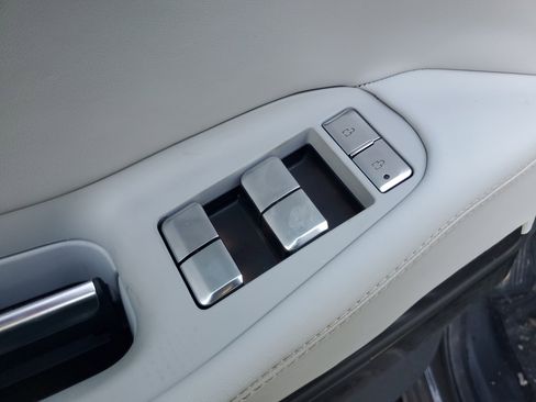 New 2025 Lincoln Navigator L Black Label image 10