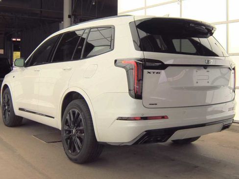 Used 2024 Cadillac XT6 Sport w/ LPO, ONYX Package AWD/4WD image 2