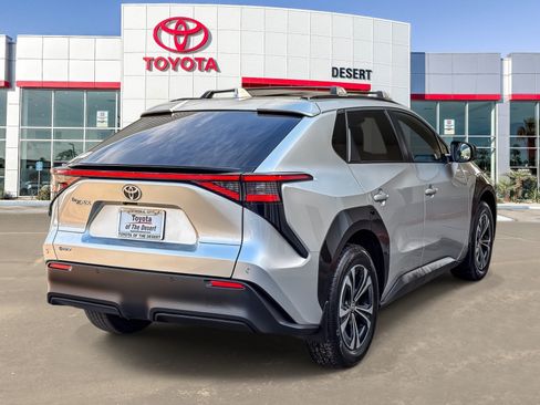 Certified 2025 Toyota bZ4X FWD w/ Weather Package image 7