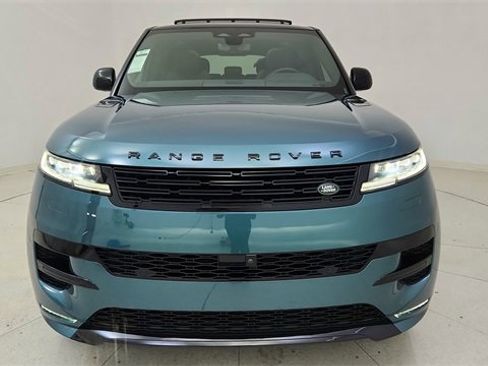 Used 2025 Land Rover Range Rover Sport Dynamic SE image 13