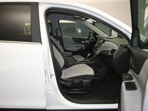 Used 2022 Chevrolet Equinox LT FWD image 26