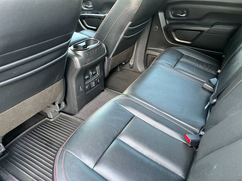 Used 2021 Nissan Titan PRO-4X w/ Pro-4x Convenience Package image 4