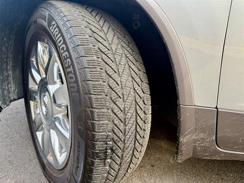 Used 2012 Buick Enclave Premium image 39