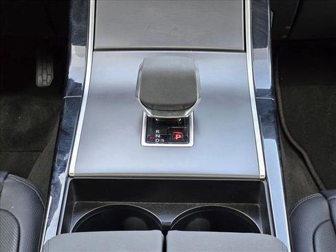 Used 2026 Land Rover Range Rover Velar S image 12