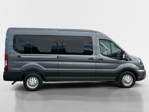 New 2026 Ford Transit 350 148 Medium Roof Wagon AWD image 34