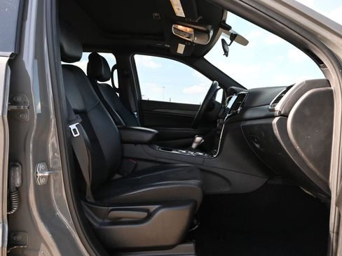 Used 2021 Jeep Grand Cherokee Laredo X RWD image 23