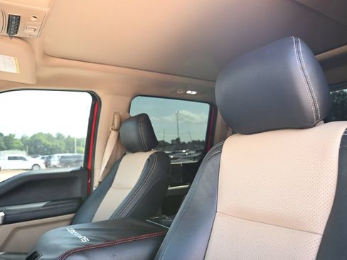 Used 2017 Ford F250 Lariat w/ Lariat Ultimate Package AWD/4WD image 16