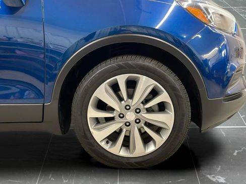 Used 2020 Buick Encore Preferred FWD image 11