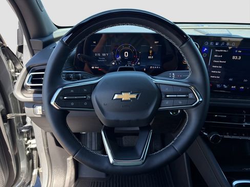 Used 2026 Chevrolet Traverse High Country w/ LPO, Floor Liner Package FWD image 10