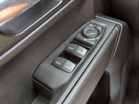 Used 2020 Chevrolet Silverado 1500 Custom w/ Custom Value Package AWD/4WD image 22