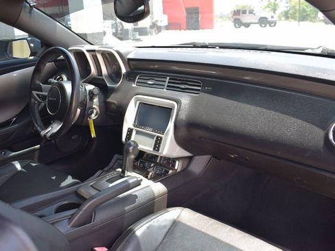 Used 2010 Chevrolet Camaro SS w/ RS Package RWD image 12