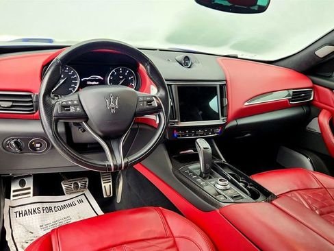 Used 2022 Maserati Levante Trofeo image 13