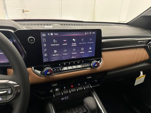 New 2026 GMC Canyon AT4 w/ Technology Plus Package AWD/4WD image 14
