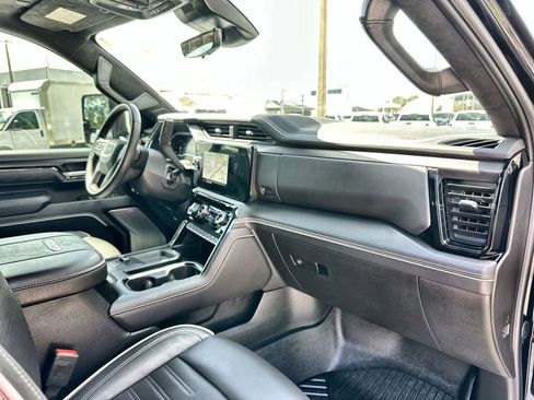 Certified 2025 GMC Sierra 2500 AT4X w/ AT4X AEV Edition image 29