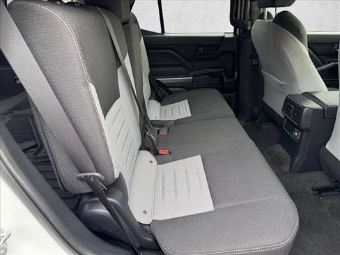Certified 2025 Toyota 4Runner TRD Off-Road AWD/4WD image 18