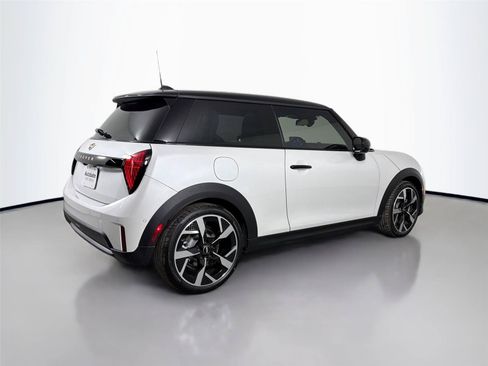 New 2026 MINI Cooper 2-Door Hardtop FWD image 5