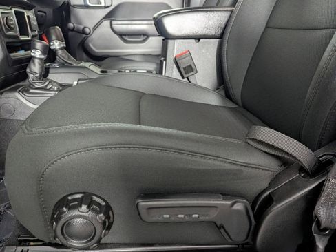 Certified 2022 Jeep Wrangler Unlimited Sport image 13