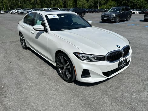 Used 2024 BMW 330i xDrive Sedan w/ Premium Package AWD/4WD image 27