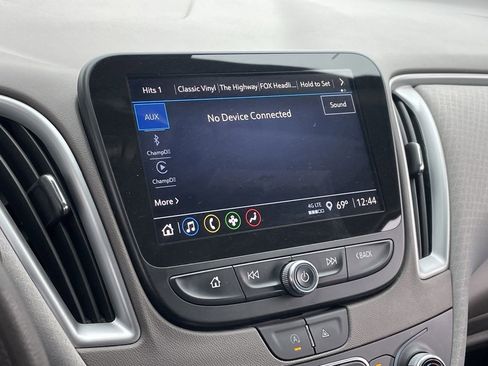 Used 2024 Chevrolet Malibu LT image 7