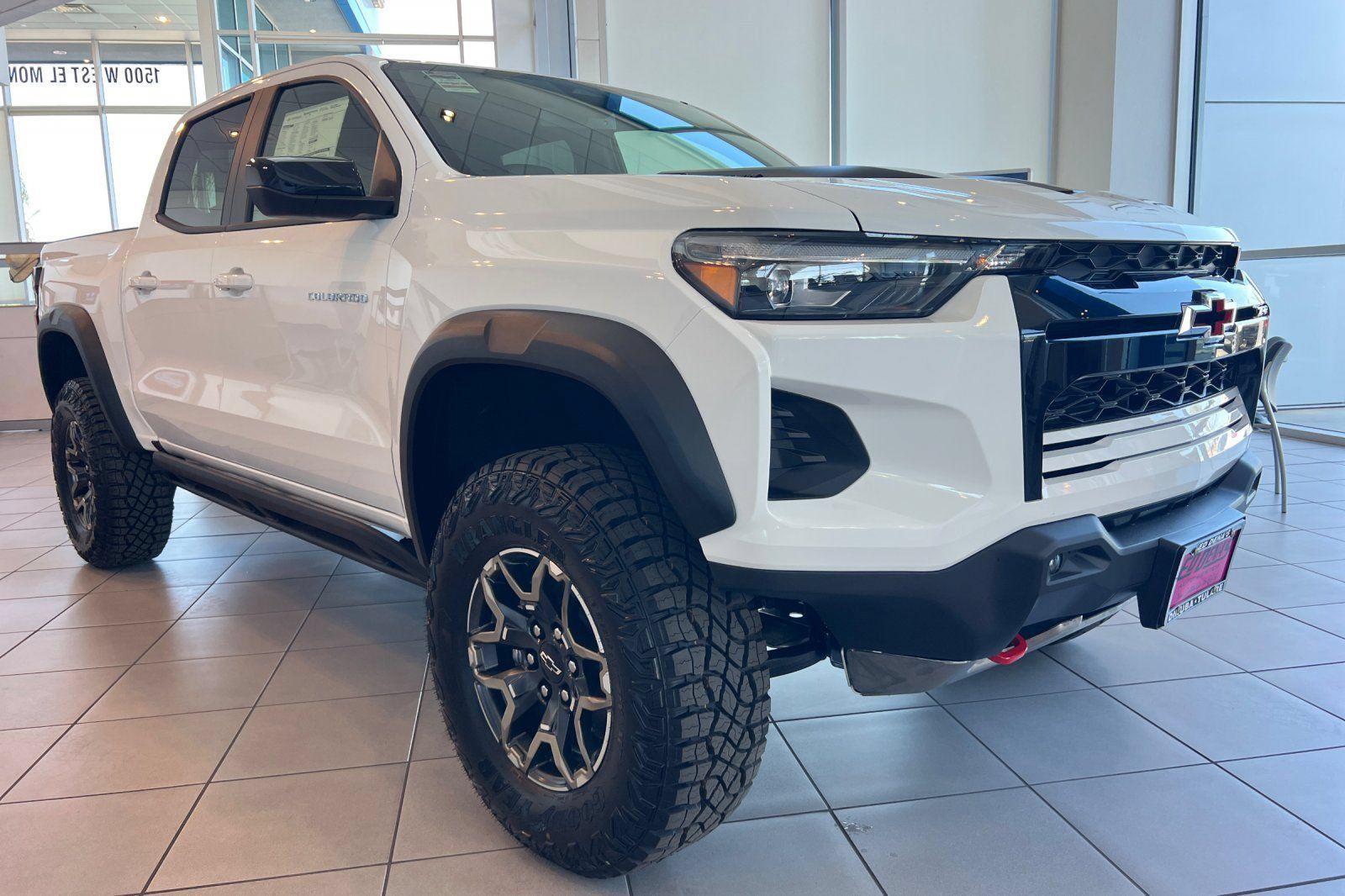 New 2026 Chevrolet Colorado ZR2 AWD/4WD image 2