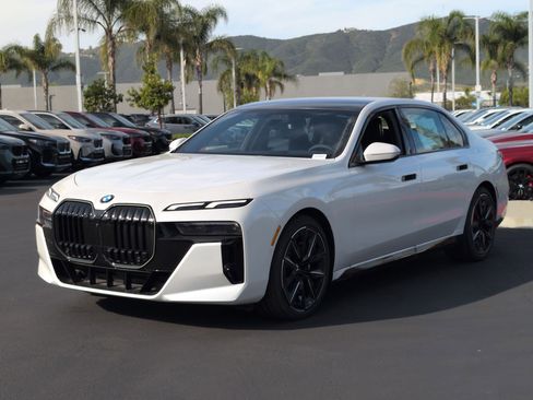 New 2026 BMW 760i xDrive AWD/4WD image 5