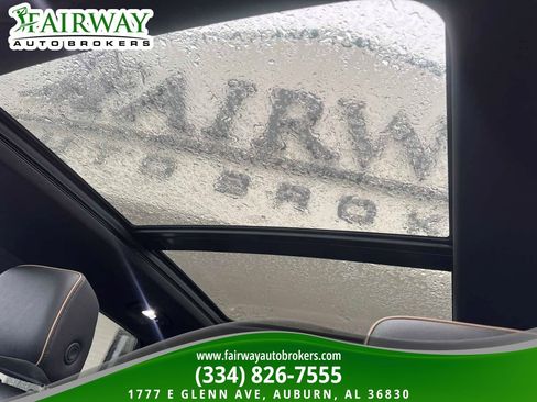 Used 2019 Chevrolet Blazer Premier w/ Sun and Wheels Package image 24