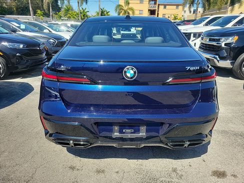 Used 2024 BMW 760i xDrive 760i xDrive w/ Premium Package image 32