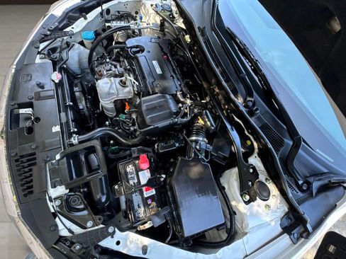 Used 2017 Honda Accord Sport image 49