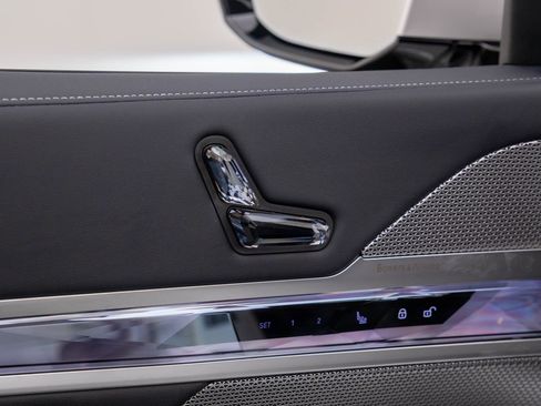 New 2025 BMW 760i xDrive 760i xDrive image 13