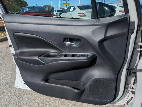 Used 2024 Nissan Versa SR image 20