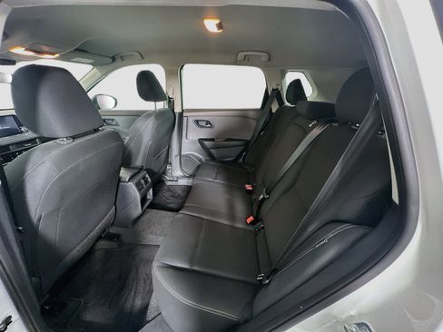 Used 2023 Nissan Rogue S FWD image 29