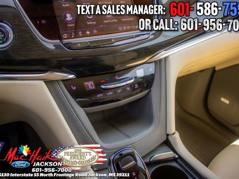 Used 2020 Cadillac XT6 Premium Luxury FWD image 21