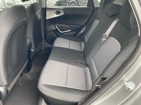 Certified 2023 Kia Soul LX w/ LX Technology Package FWD image 21