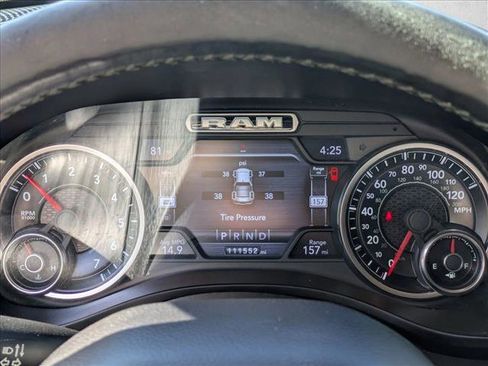 Used 2019 RAM 1500 Big Horn AWD/4WD image 11