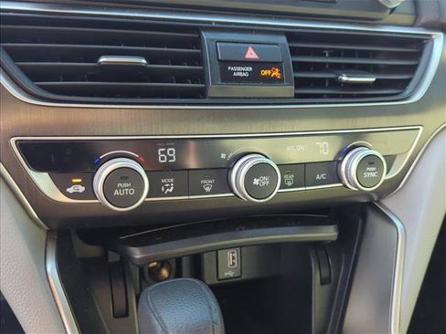 Used 2019 Honda Accord LX image 18