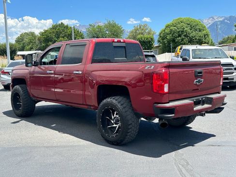 Used 2018 Chevrolet Silverado 1500 LTZ Z71 w/ LTZ Plus Package AWD/4WD image 7
