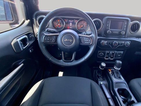 Used 2019 Jeep Wrangler Unlimited Sport S AWD/4WD image 6