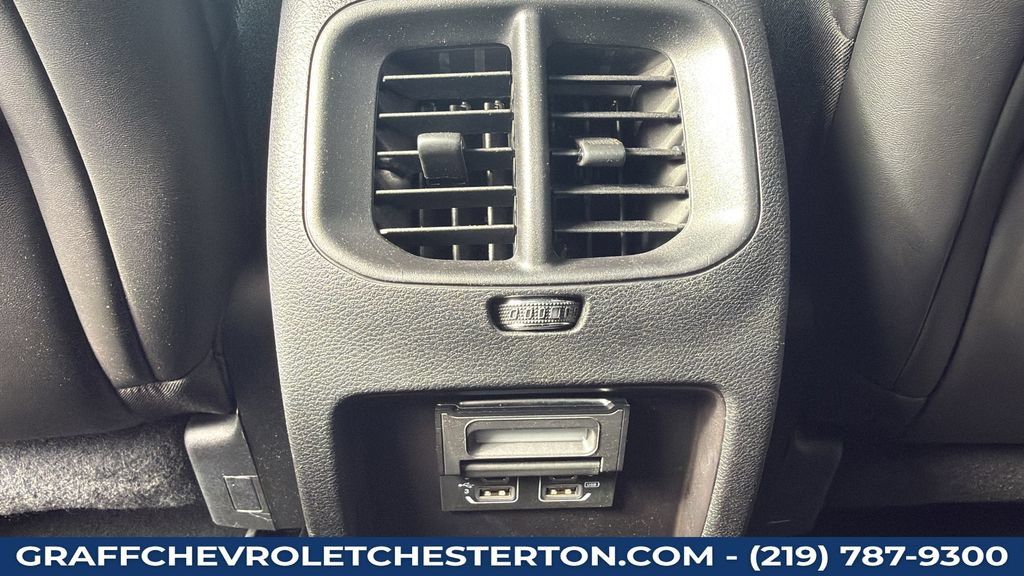 Used 2019 Jeep Cherokee Latitude Plus AWD/4WD image 42