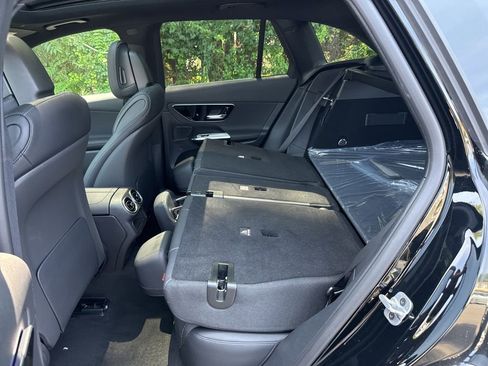 New 2025 Mercedes-Benz GLC 300 4MATIC image 19