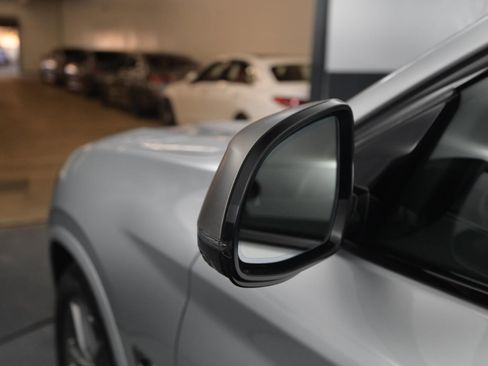 Used 2019 BMW X4 M40i w/ Premium Package image 13