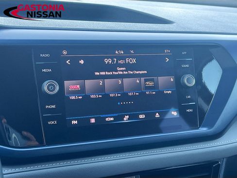 Used 2024 Volkswagen Taos SE image 18