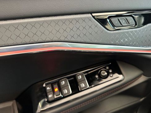 New 2025 Jeep Wagoneer S Limited image 8